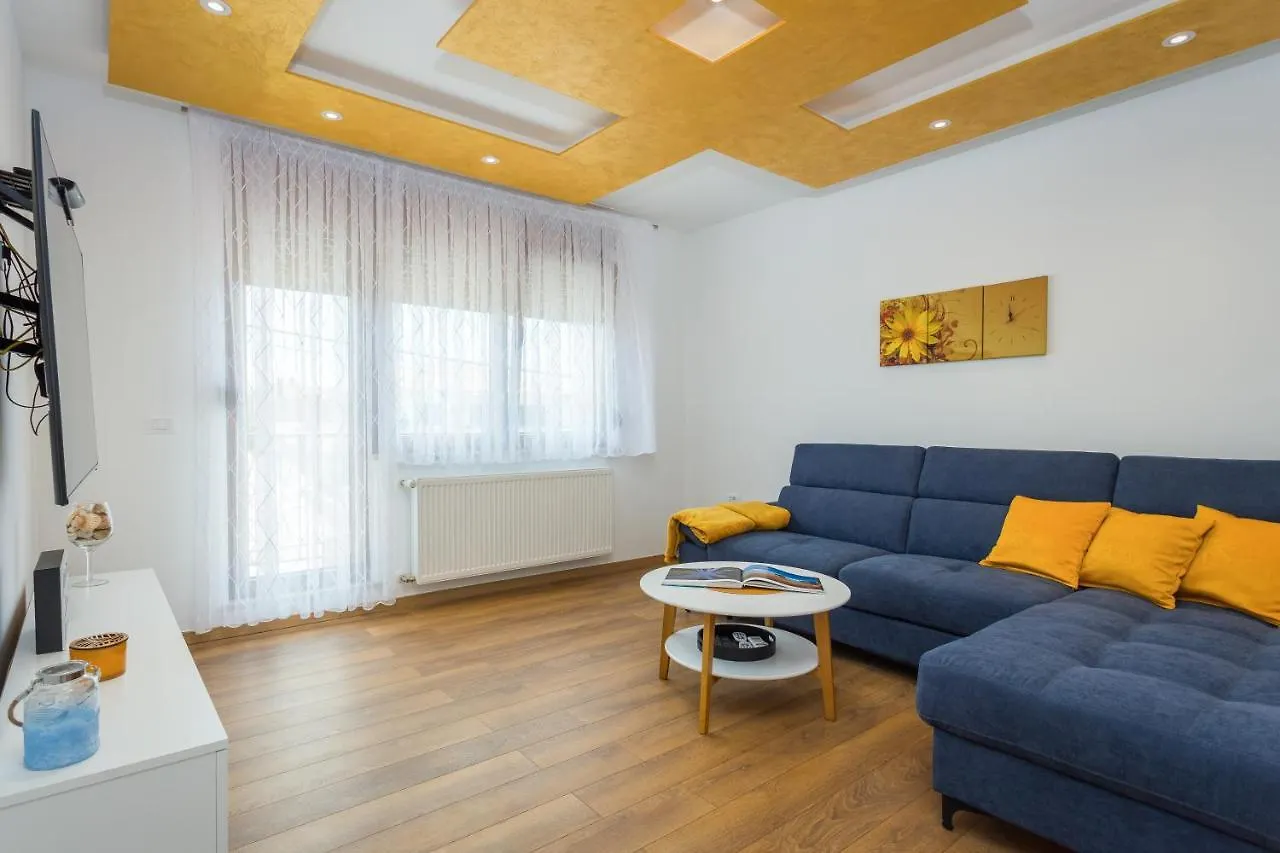 Lumalu Apartment Galizana Croatia