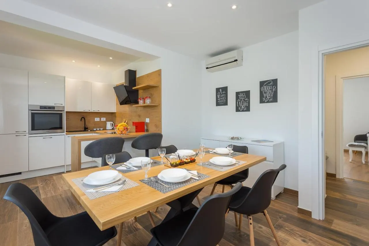 Lumalu Apartment Galizana Croatia