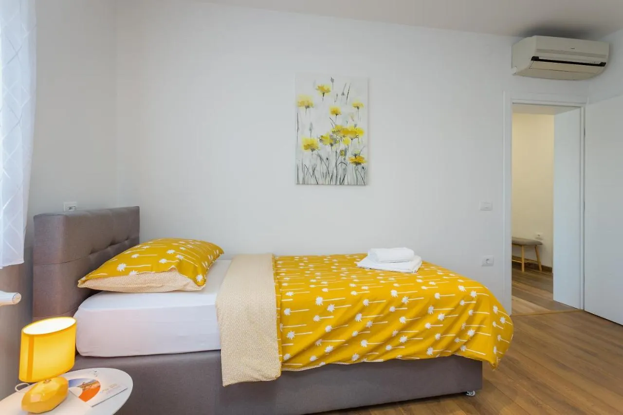 Lumalu Apartment Galizana 0*,